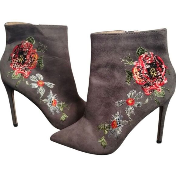 Bebe Delonix Gray Suede Floral Stiletto Heel Boots Size 7.5 - Picture 1 of 8